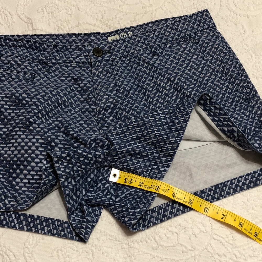 GAP Size 8 Blue Geometric Patterned Shorts - Picture 11 of 11